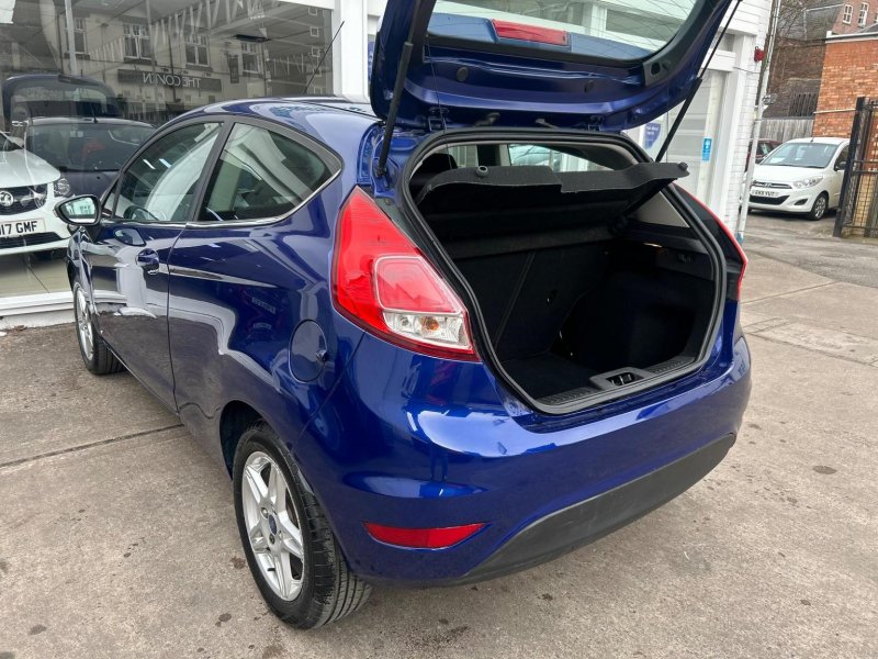 FORD FIESTA