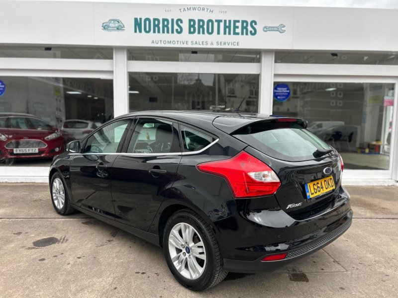 FORD FOCUS