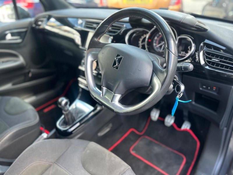 DS AUTOMOBILES DS 3