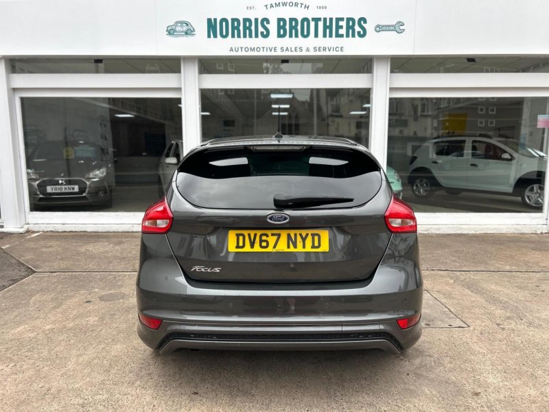 FORD FOCUS