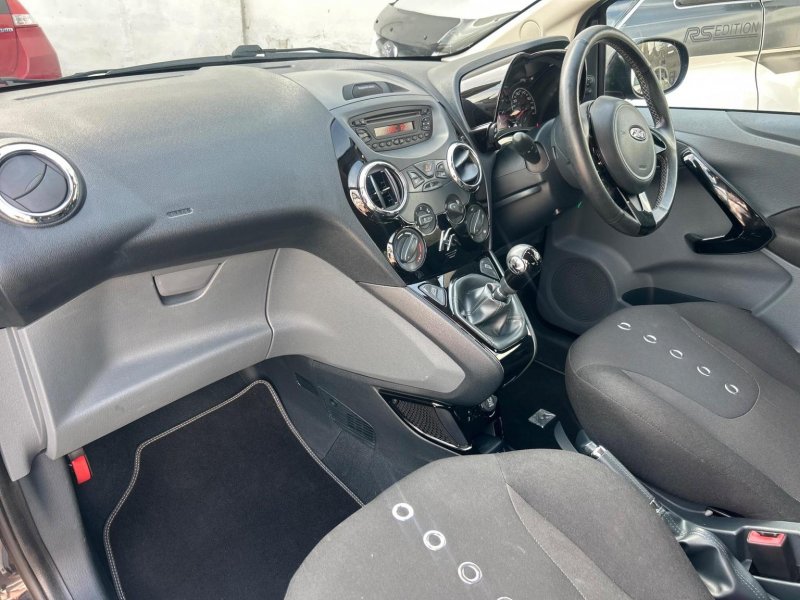 FORD KA